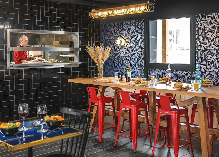 Eklo Paris Marne La Vallee 3* Серри