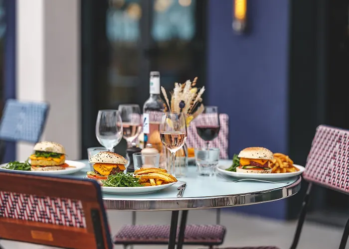 Hotell Eklo Paris Marne La Vallee